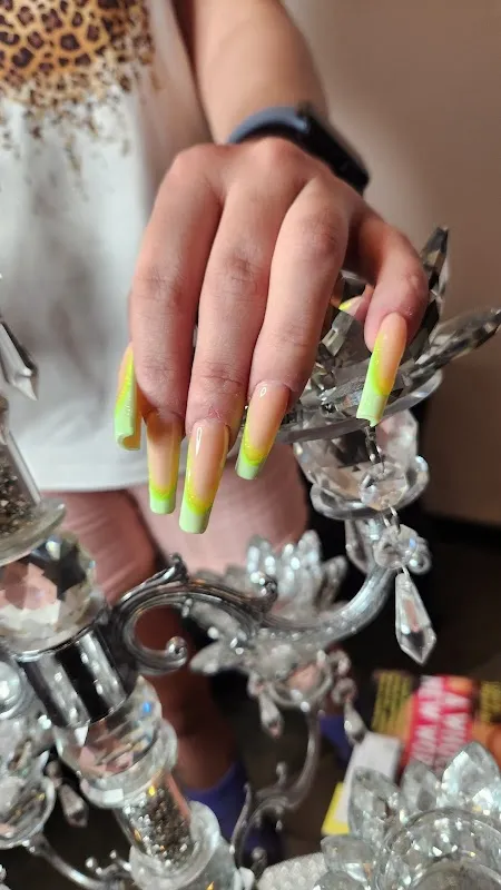Primp & Tease Salon