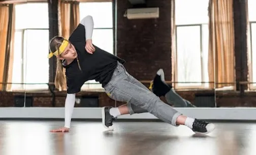 Back Beat Crew Dance classes-Professional Dance l Hip Hop Dance l Bollywood & Bhangra Dance Classes Malviya Nagar South Delhi