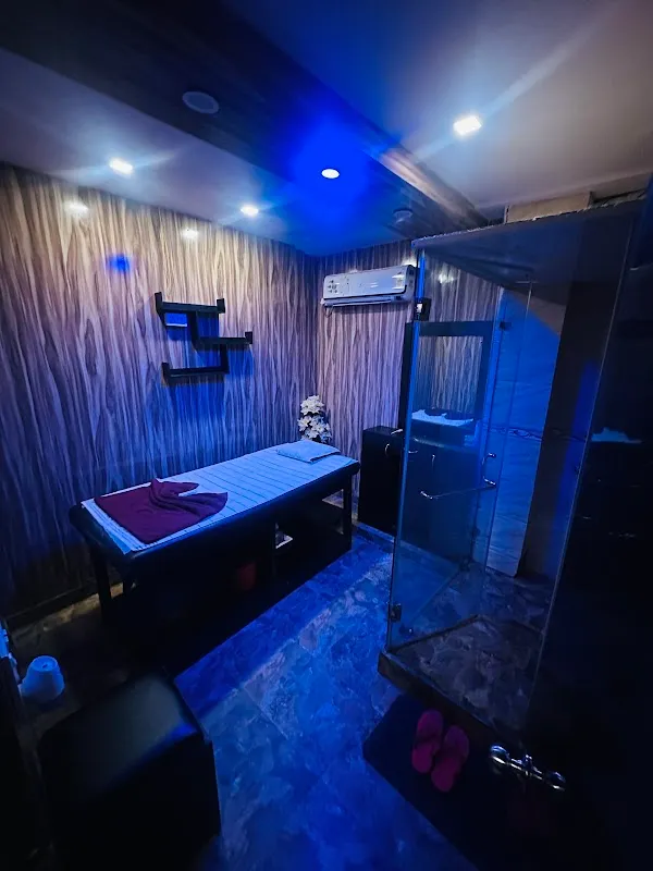 Emerald Spa-Massage Center in Vasant Vihar Delhi | Spa in Vasant Vihar | Luxury Spa in Vasant Vihar