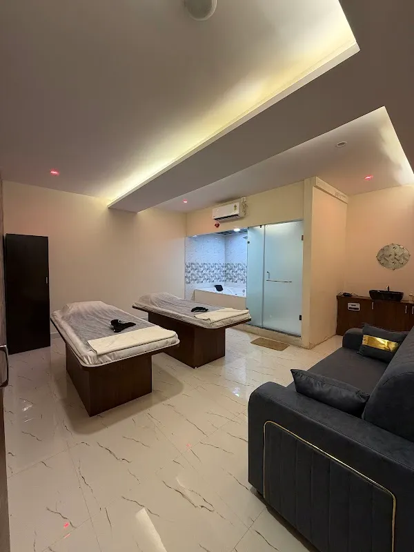Glow Family Spa