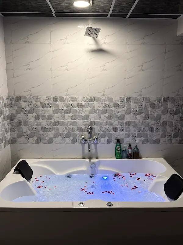 Glow Family Spa