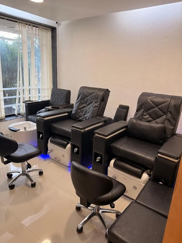 Elanza de Look - Dabolim (Unisex Salon & Spa)