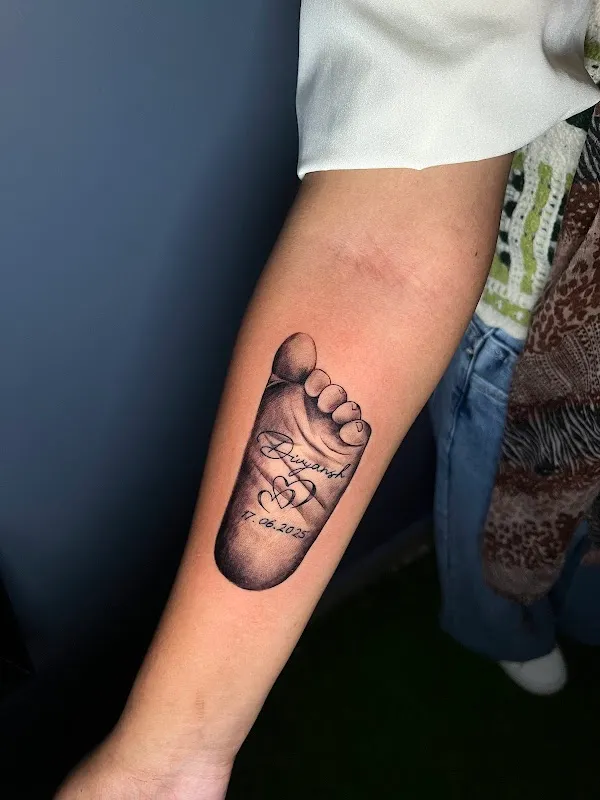 Ganga Tattoos body piercing