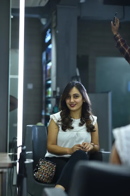 StyleMantra Unisex Salon