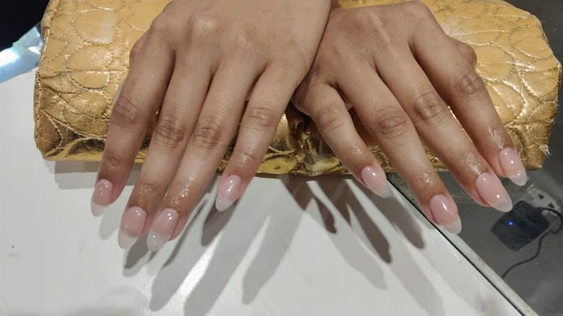 Kwairah Luxury Salon & Makeover Studio- Dahisar East