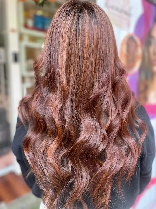 Kwairah Luxury Salon & Makeover Studio- Dahisar East