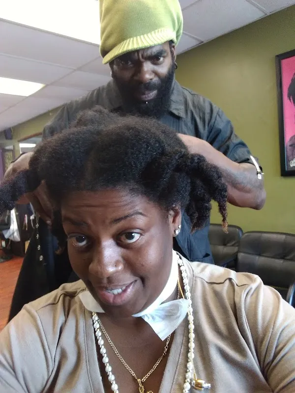 Island Trend Unisex Hair Design