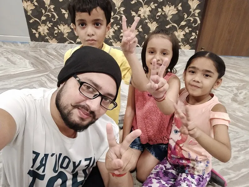 ABHi DANCE CLASSES ACADEMY LUCKNOW