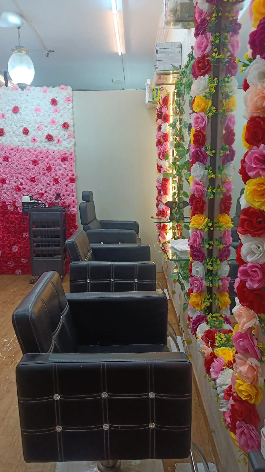 Imrozia Beauty Salon