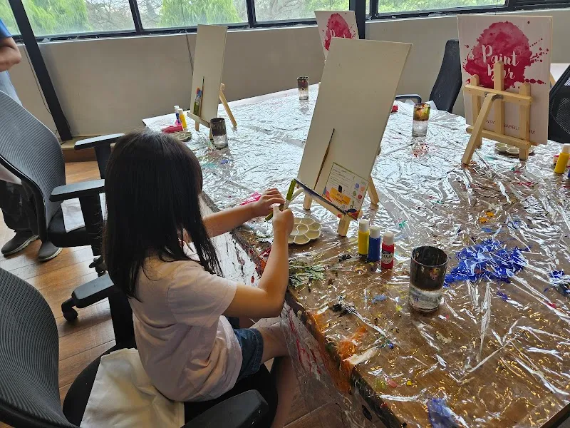Paint Bar