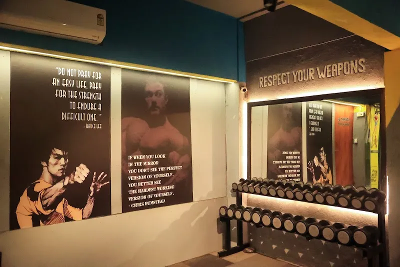 The muscle bar fitness studio