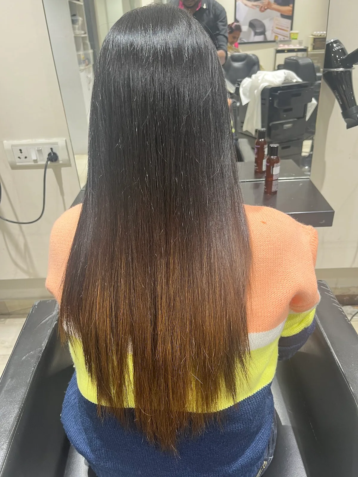 Lakme Salon For Him and Her in Auckland Road,Kolkata