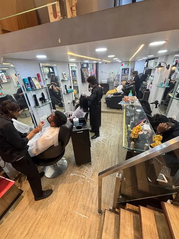Strandz Salon And More Thane