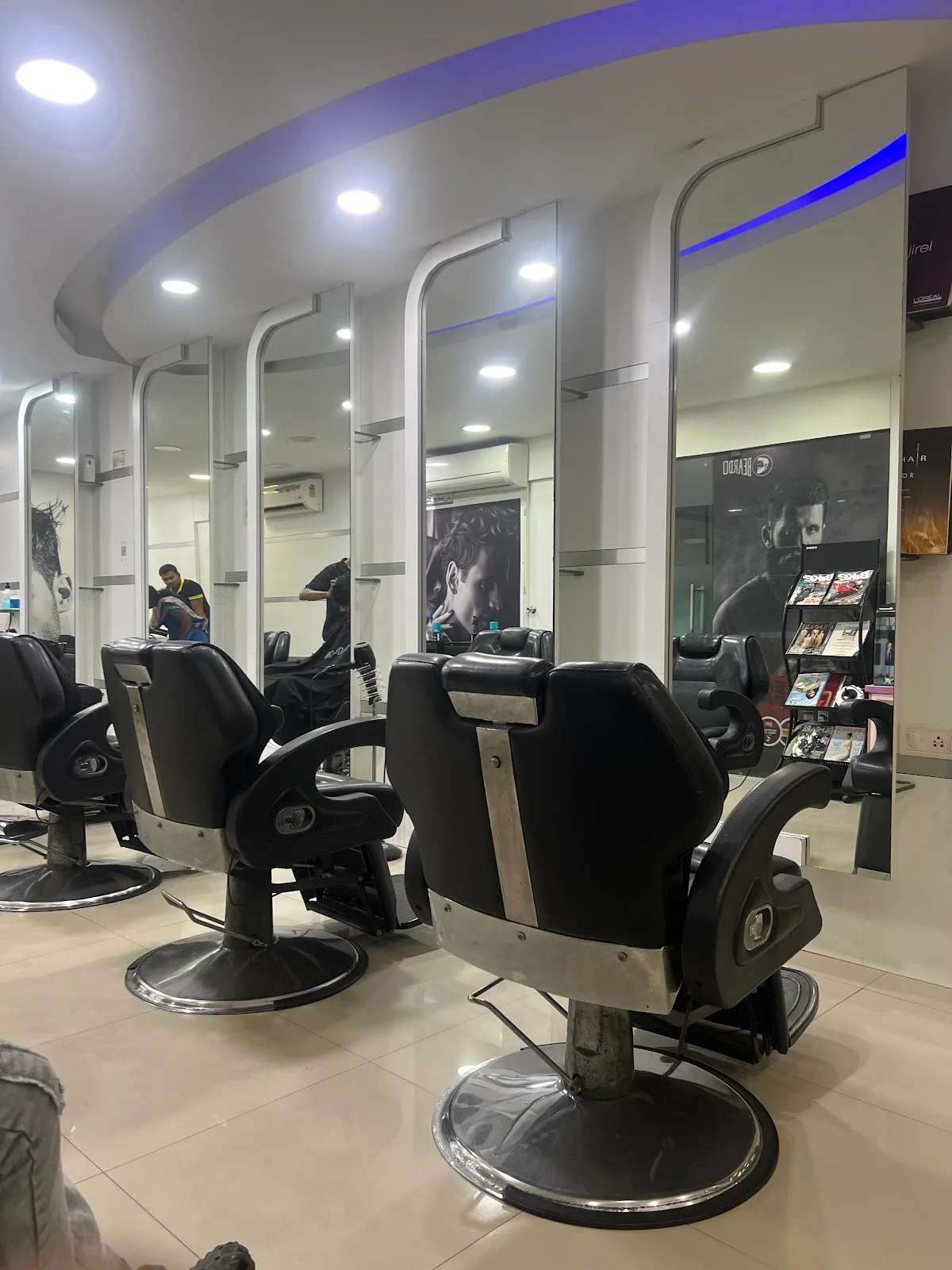 Merlyn Family Salon