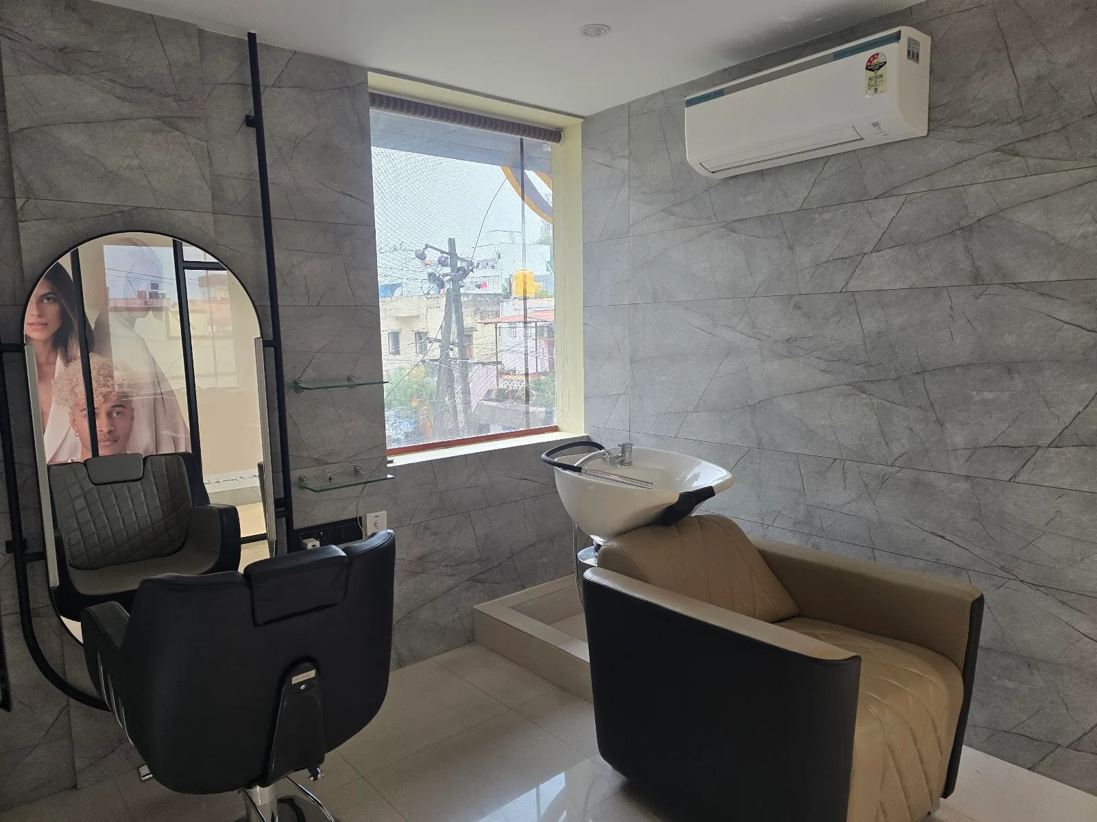 Merlyn Family Salon