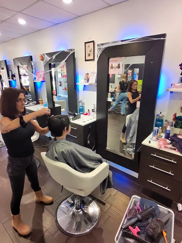 Mane Changes Salon