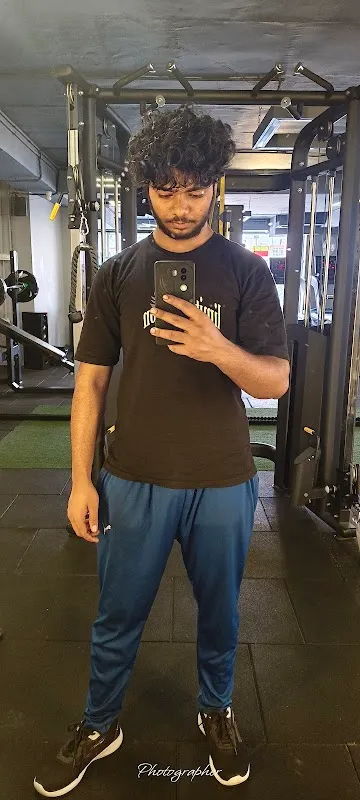 THE MASTER FITNESS CLUB