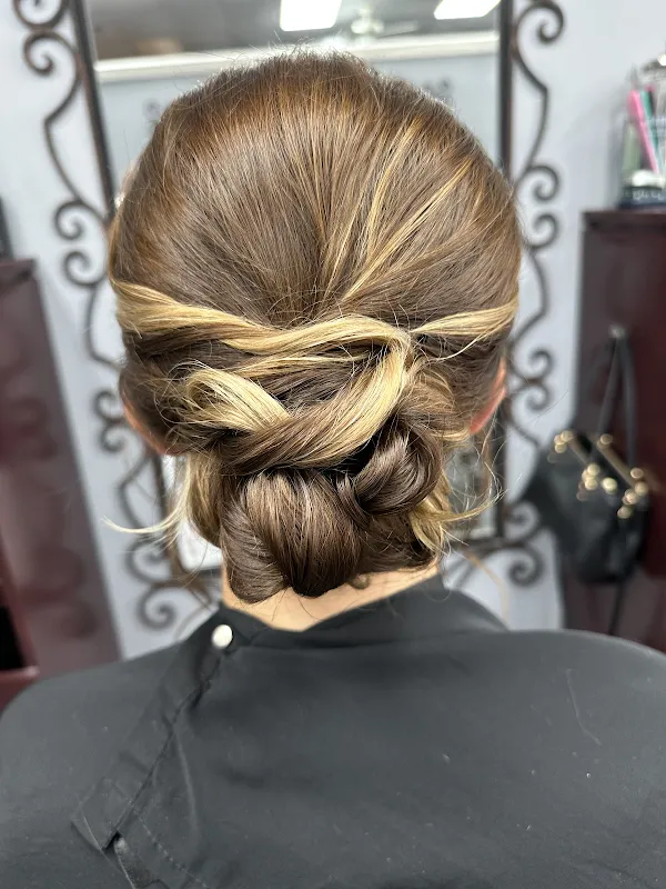 Top Shop Salon and Spa