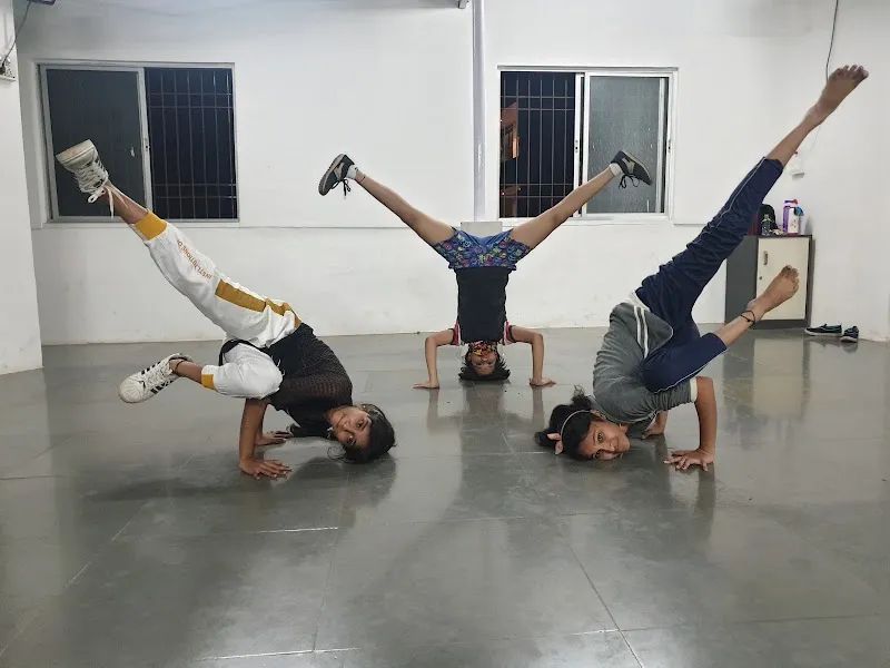 Waves Dance Academy & Zumba Fitness