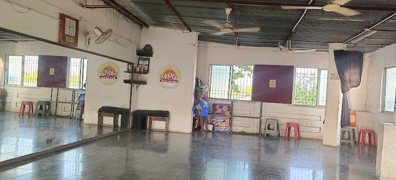Waves Dance Academy & Zumba Fitness