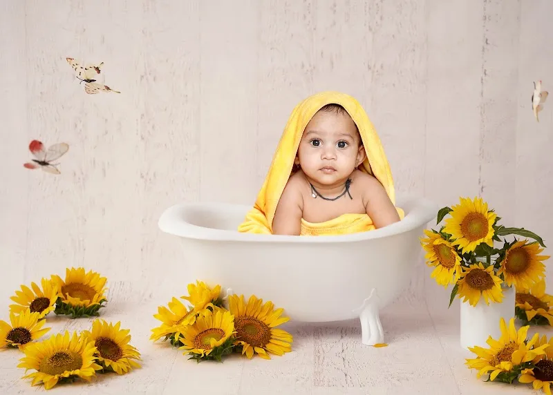 smile please Photo Studio