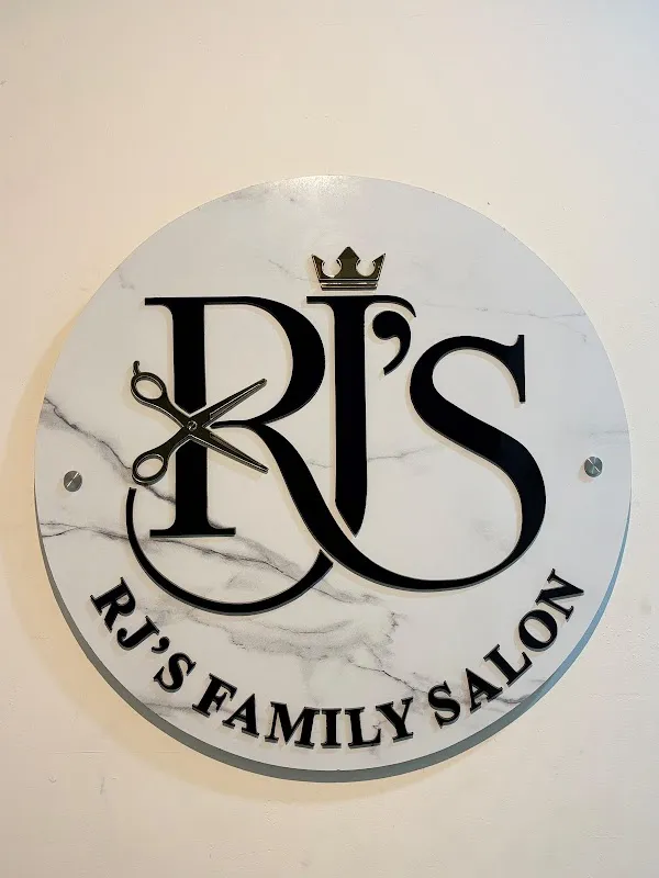 RJ'S FAMILY SALON