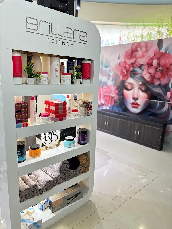 RJ'S FAMILY SALON