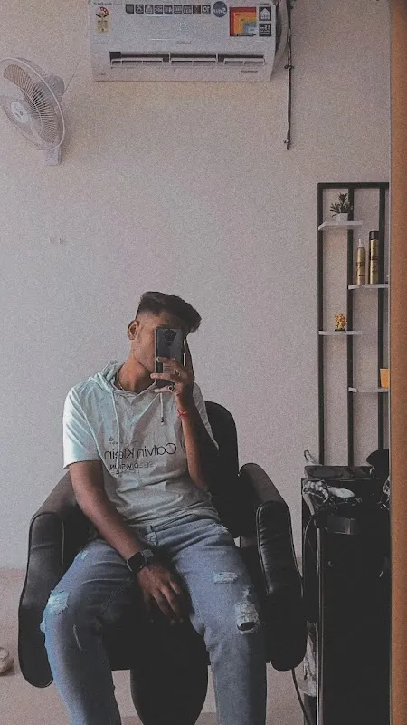 RJ'S FAMILY SALON