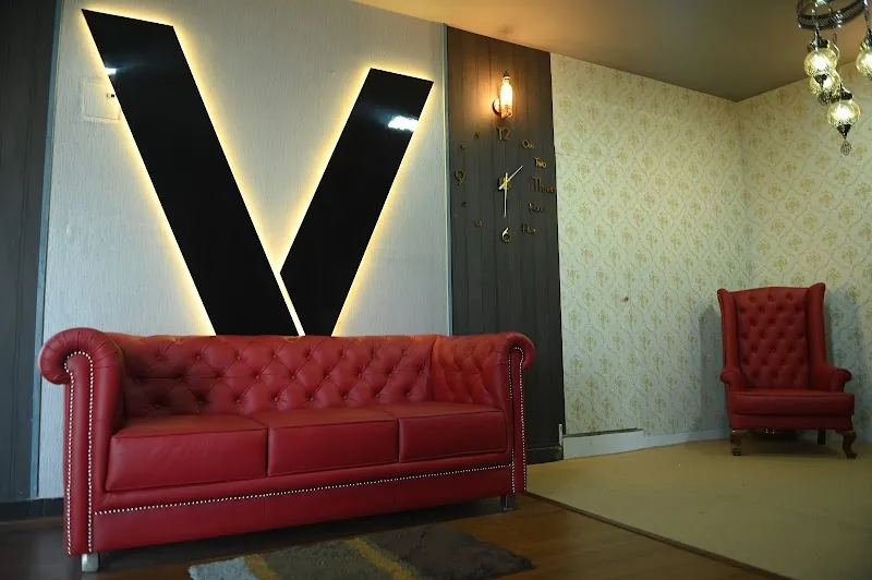 V STUDIOS PRO