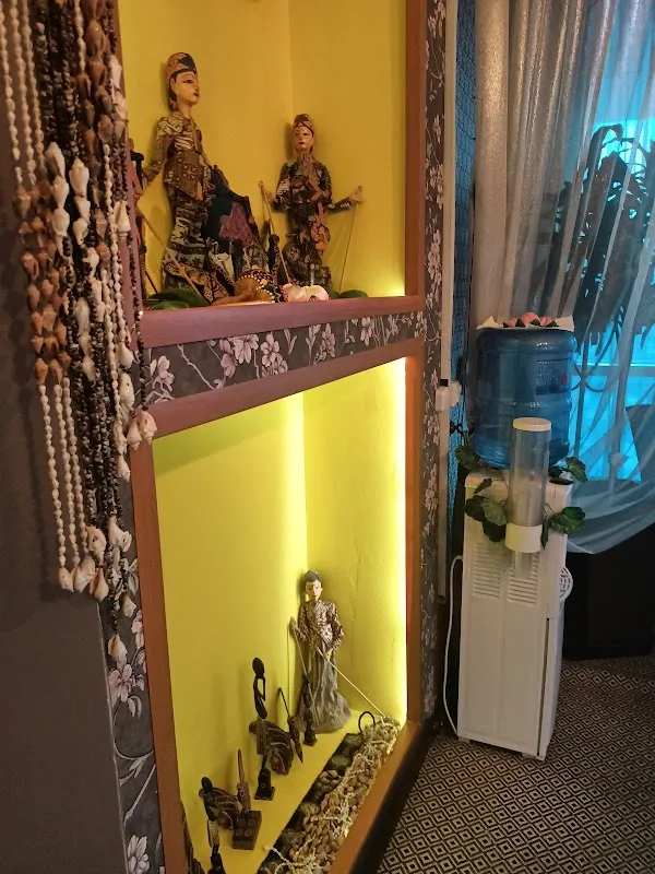 Indoneziyskiy Traditsonnyy Spa Salon Miarini