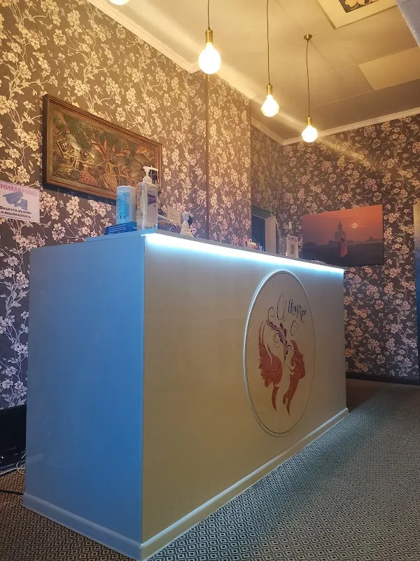 Indoneziyskiy Traditsonnyy Spa Salon Miarini