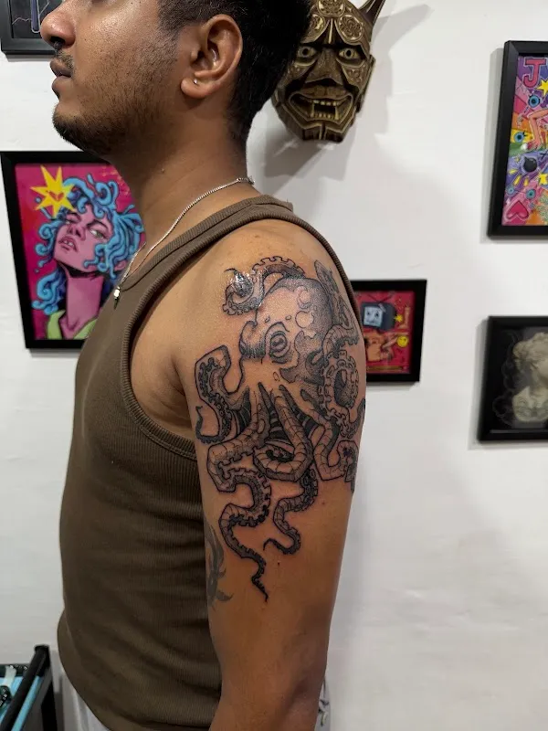 Barking Flower Tattoos | Custom Tattoos in Thane