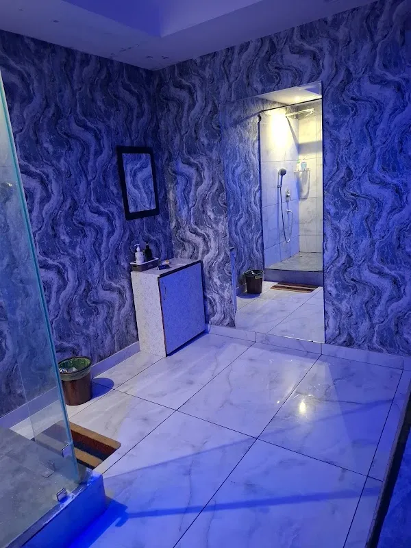 Candlelight luxury spa unisex