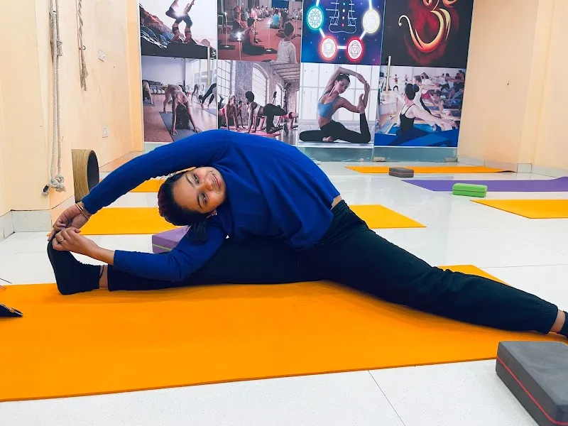 The fitness yoga Classes yoga center
