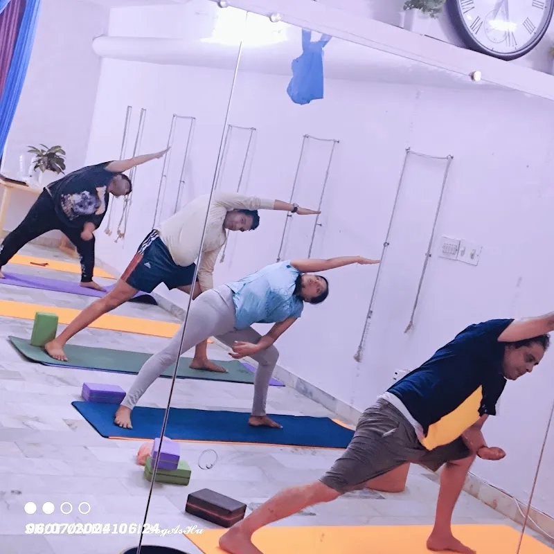 The fitness yoga Classes yoga center