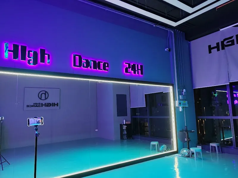 High Dance Studio 24H
