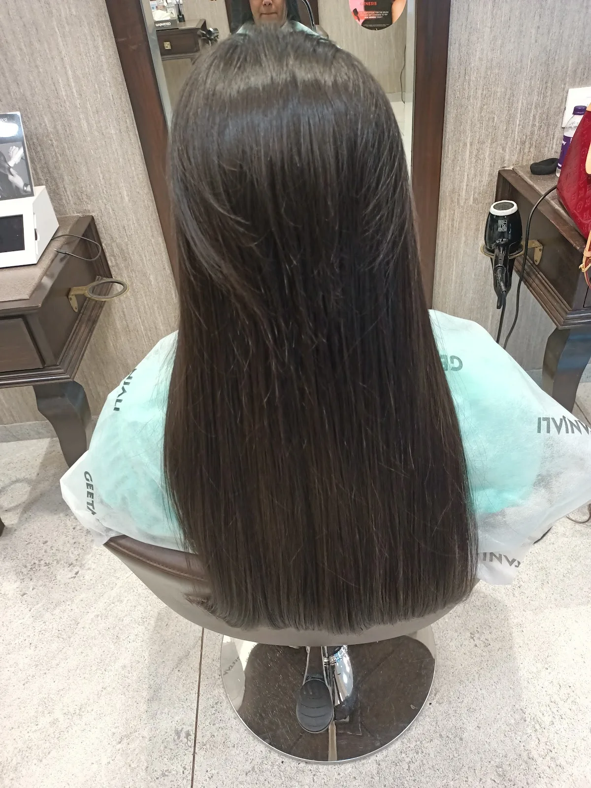 Geetanjali Salon