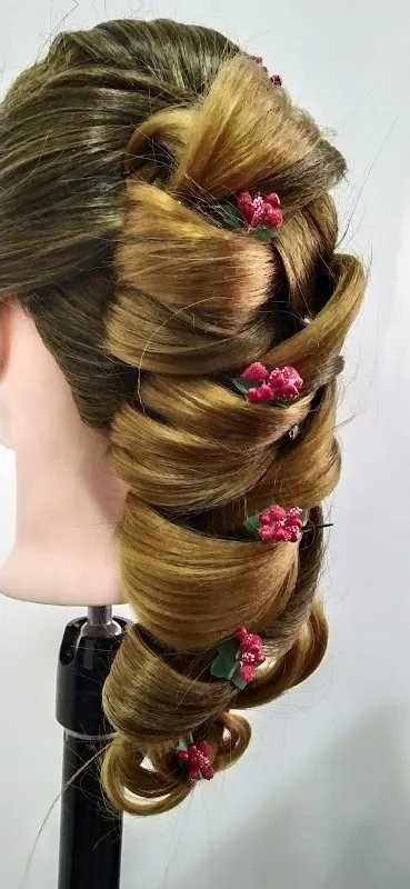 Snippets Hair Studio & Academy