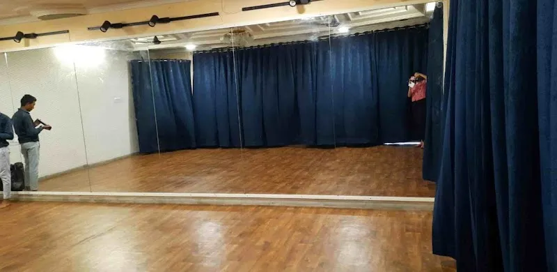 Fly feet studio | Dance and Fitness