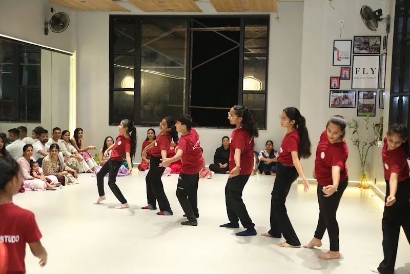 Fly feet studio | Dance and Fitness