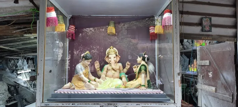 Milind more art studio ( More Ganpati karkhana )