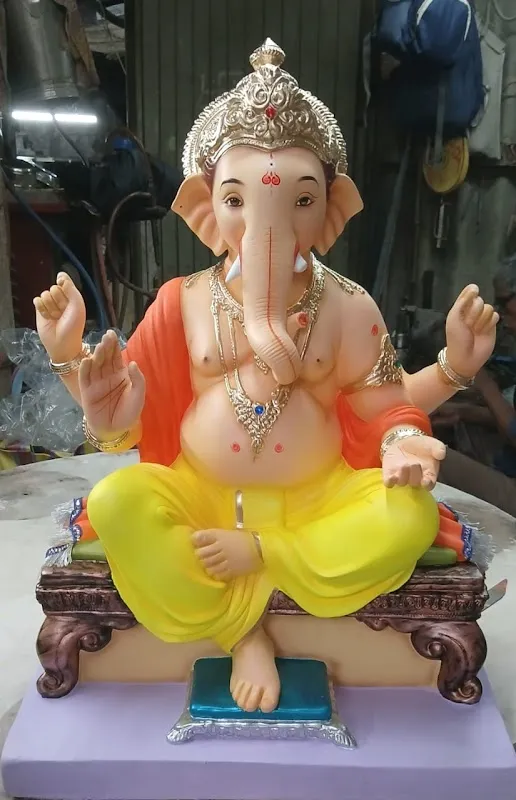 Milind more art studio ( More Ganpati karkhana )