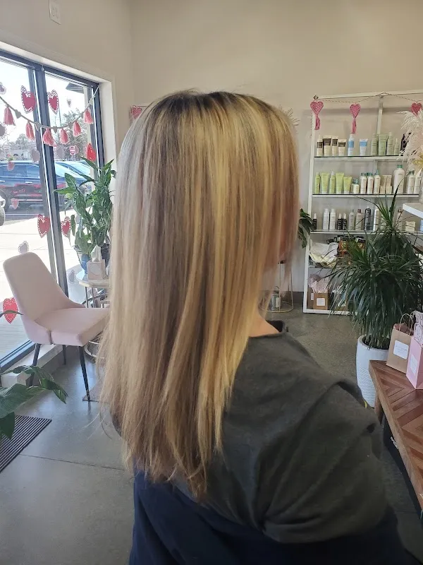Salon Milan