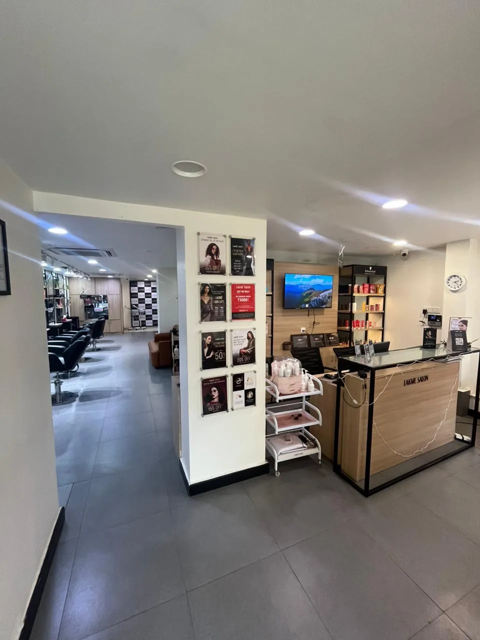 Lakme Salon in RT Nagar, HMT Layout,Bengaluru