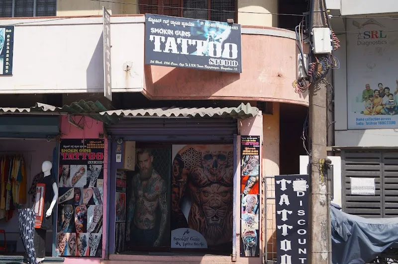 Smokin' Guns Tattoo Studio