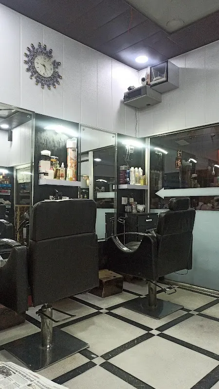 Popular salon Sartaj