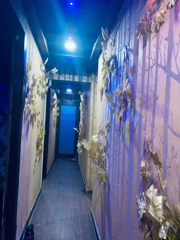 Sapphire Spa in Vashi