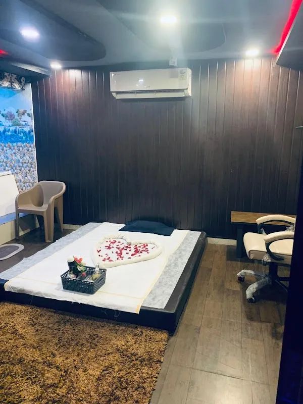 Sapphire Spa in Vashi