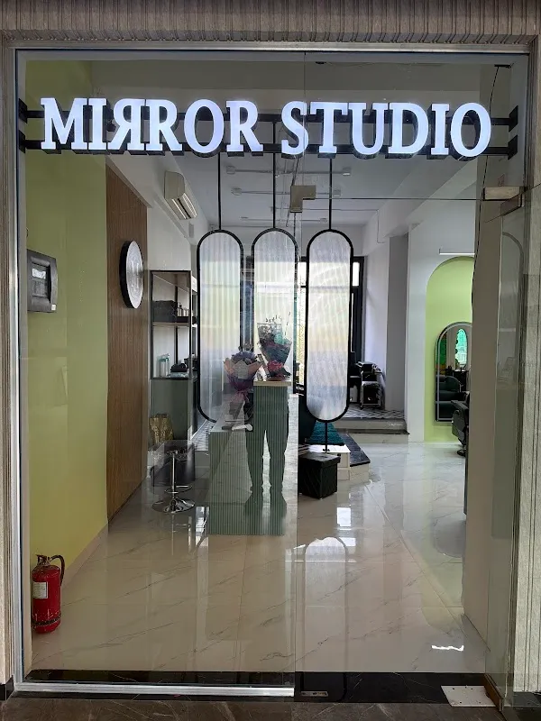 MIRROR STUDIO - Signet