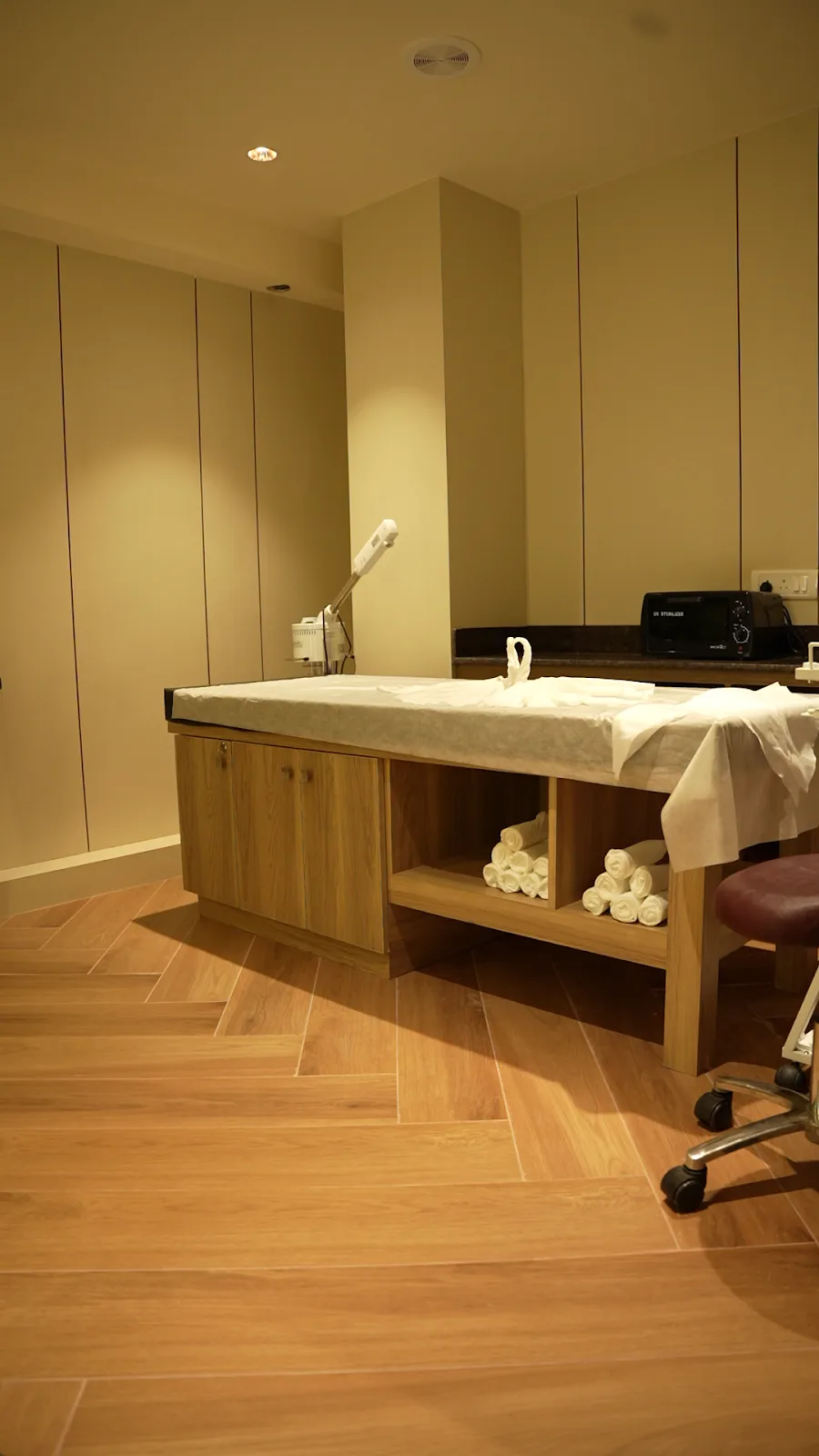 Autumn Salon